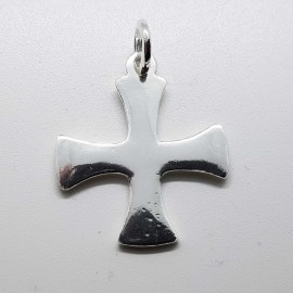 Colgante cruz de malta plata